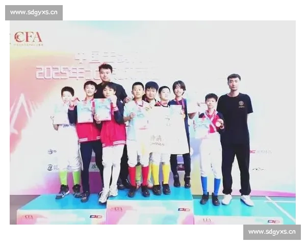 芝罘中学 “小剑客” 市运会斩 37 金创纪录!