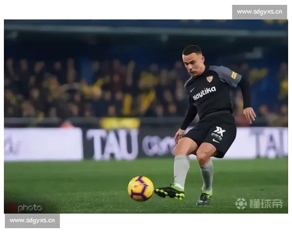 迪马济奥:那不勒斯敲定塞维利亚飞翼!21 岁国脚铁心加盟亲自推动转会